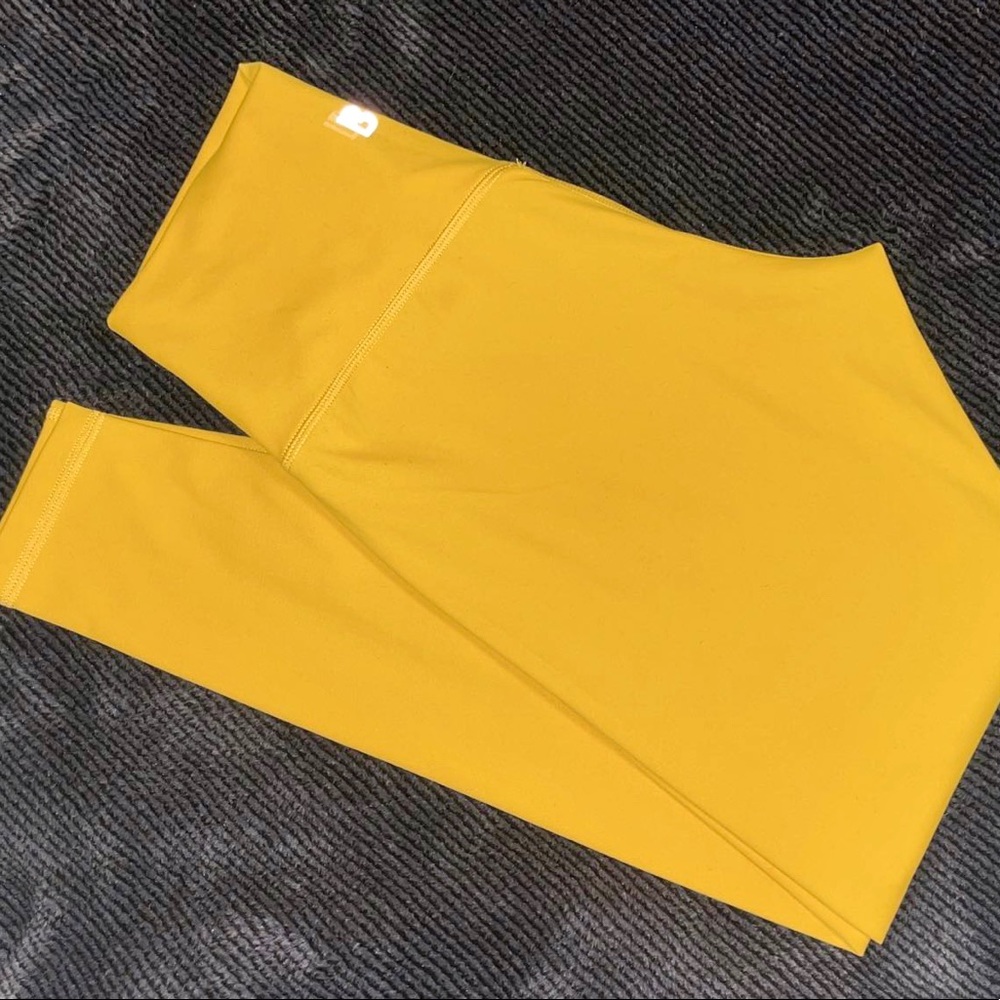 Buff Bunny Leggings